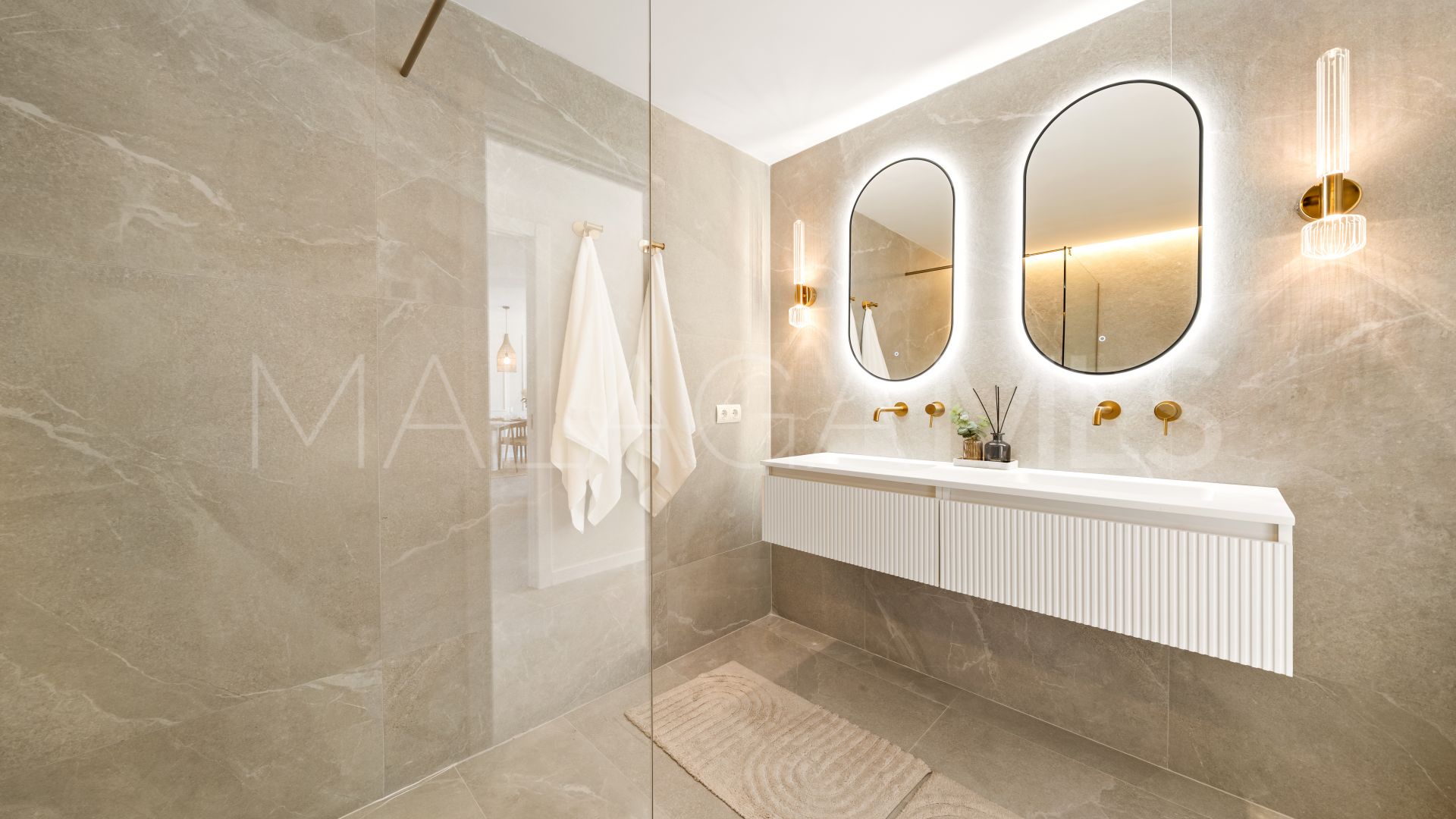 Buy apartamento in La Quinta de 3 bedrooms