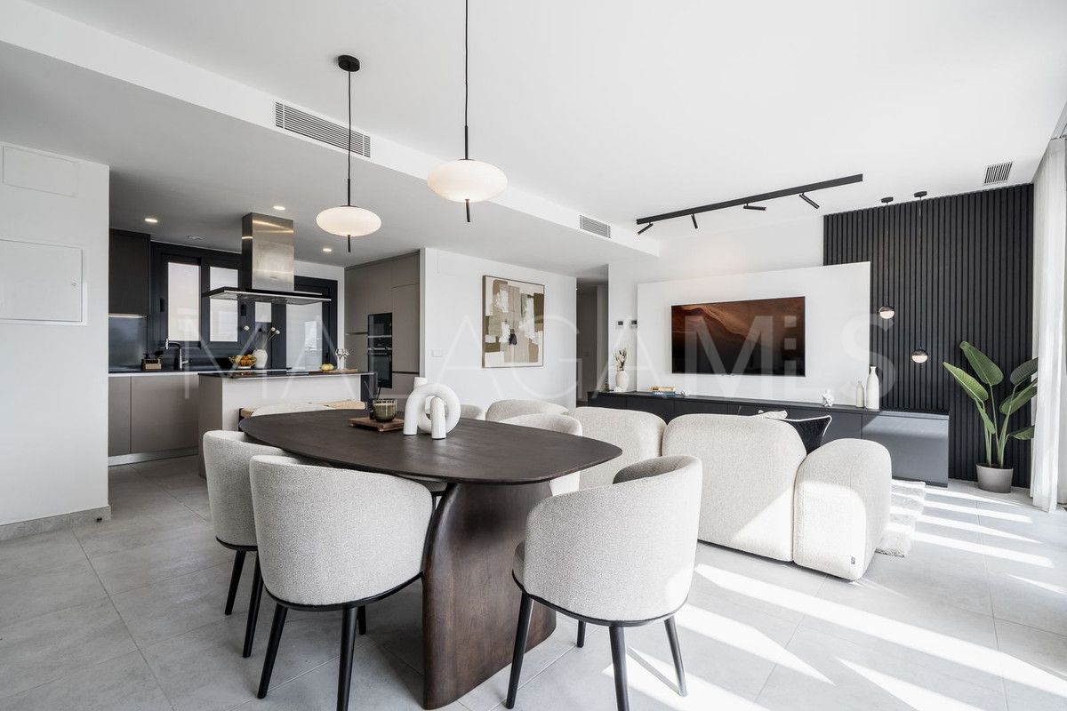 For sale Estepona 3 bedrooms penthouse