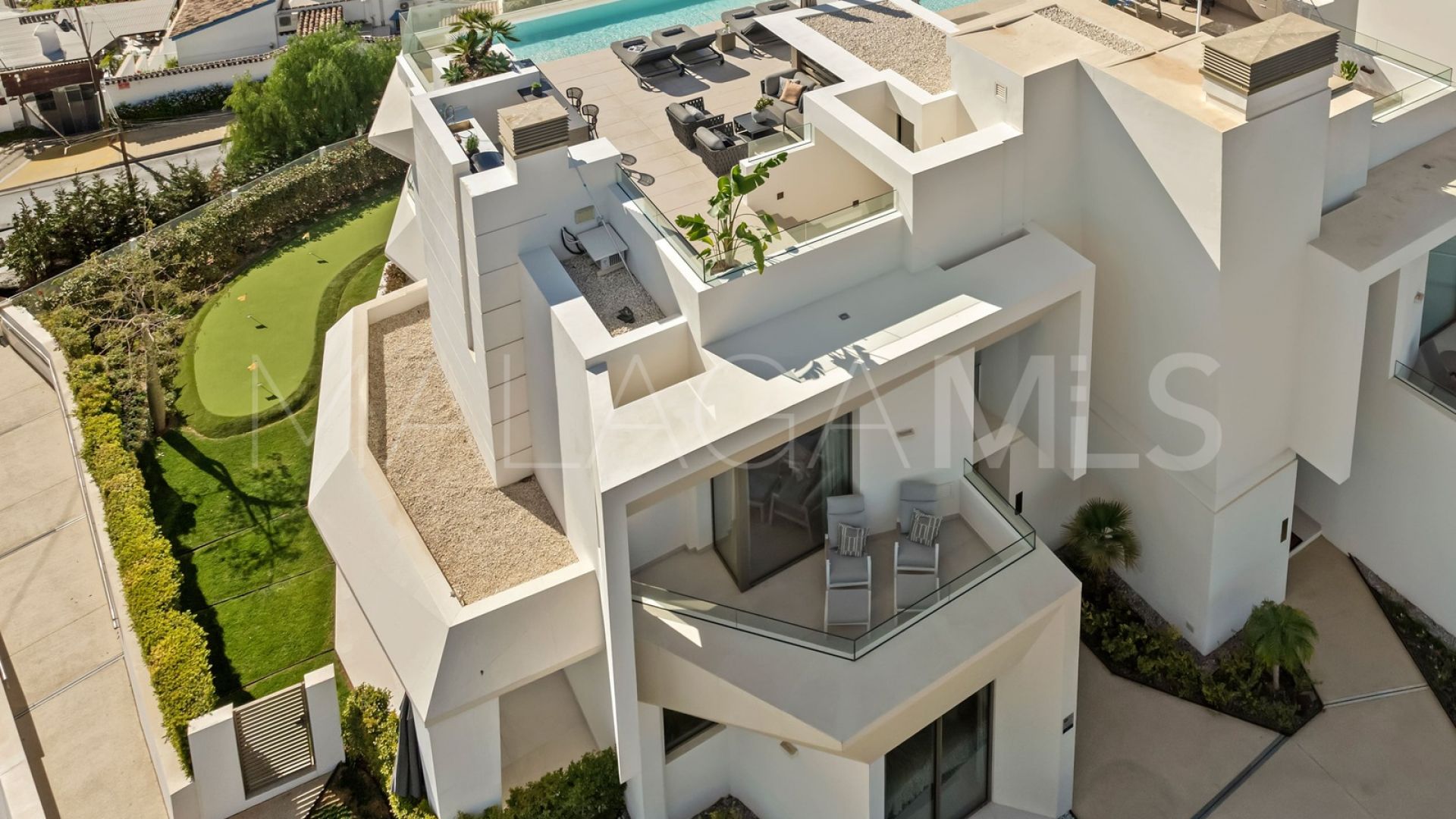 Parvilla for sale in Celeste Marbella