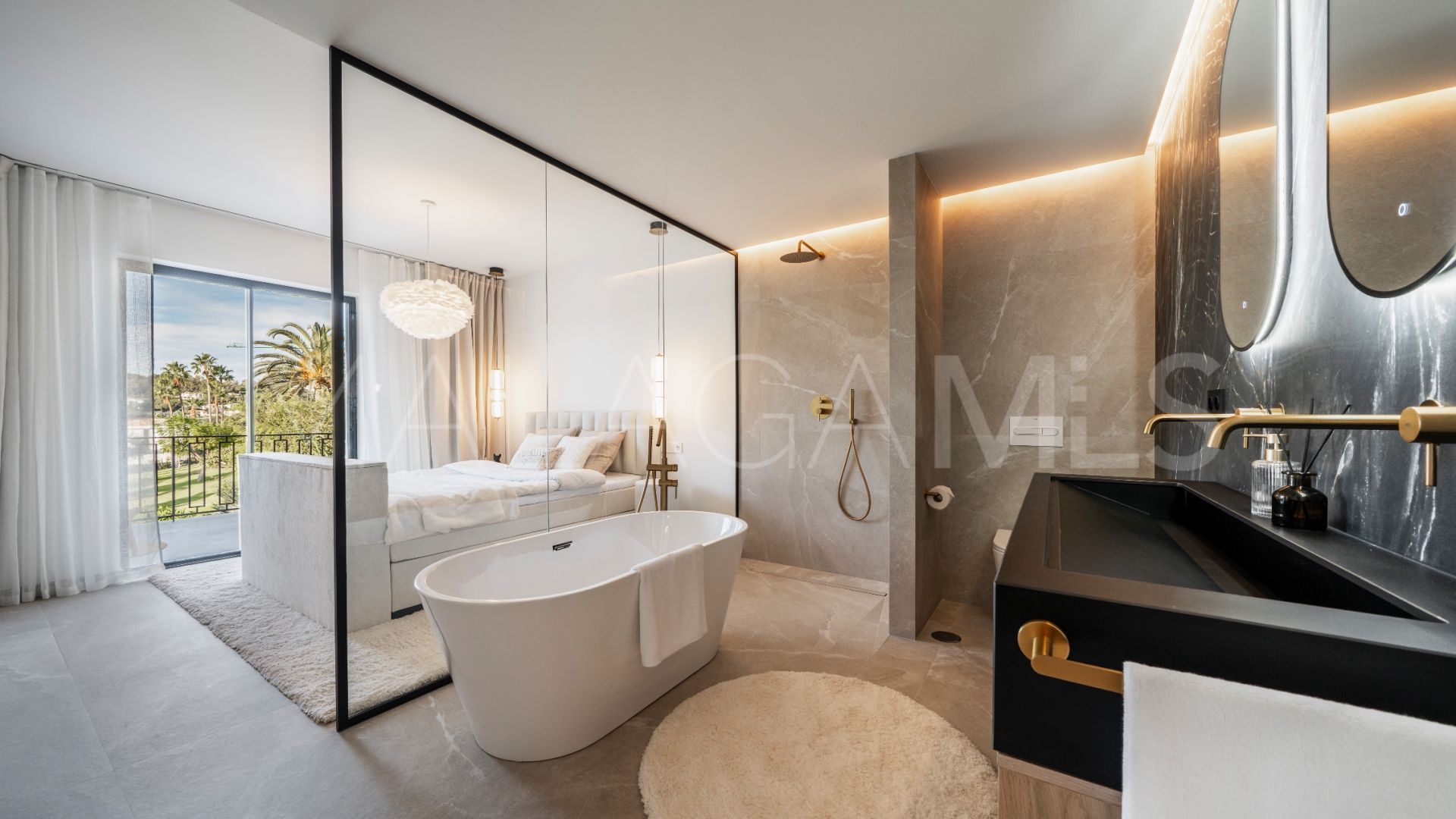 Maison de ville for sale in Nueva Andalucia