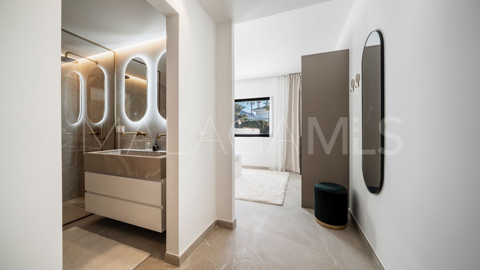 Maison de ville for sale in Nueva Andalucia