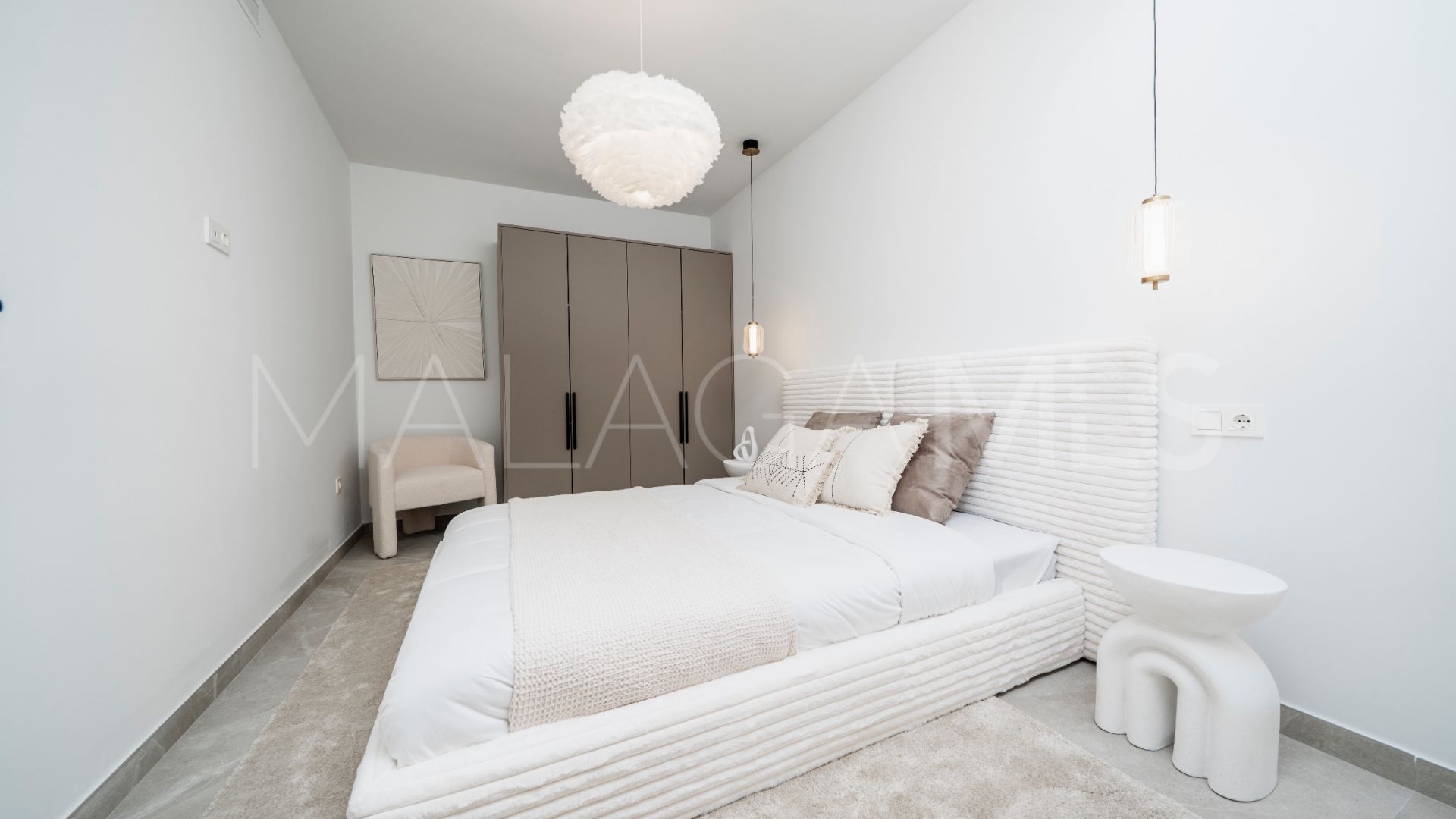 Maison de ville for sale in Nueva Andalucia