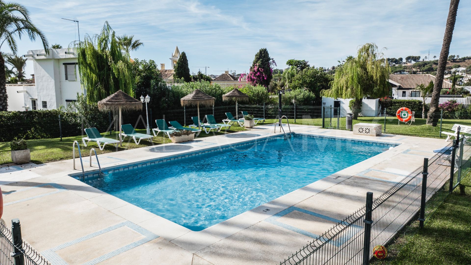 Maison de ville for sale in Nueva Andalucia