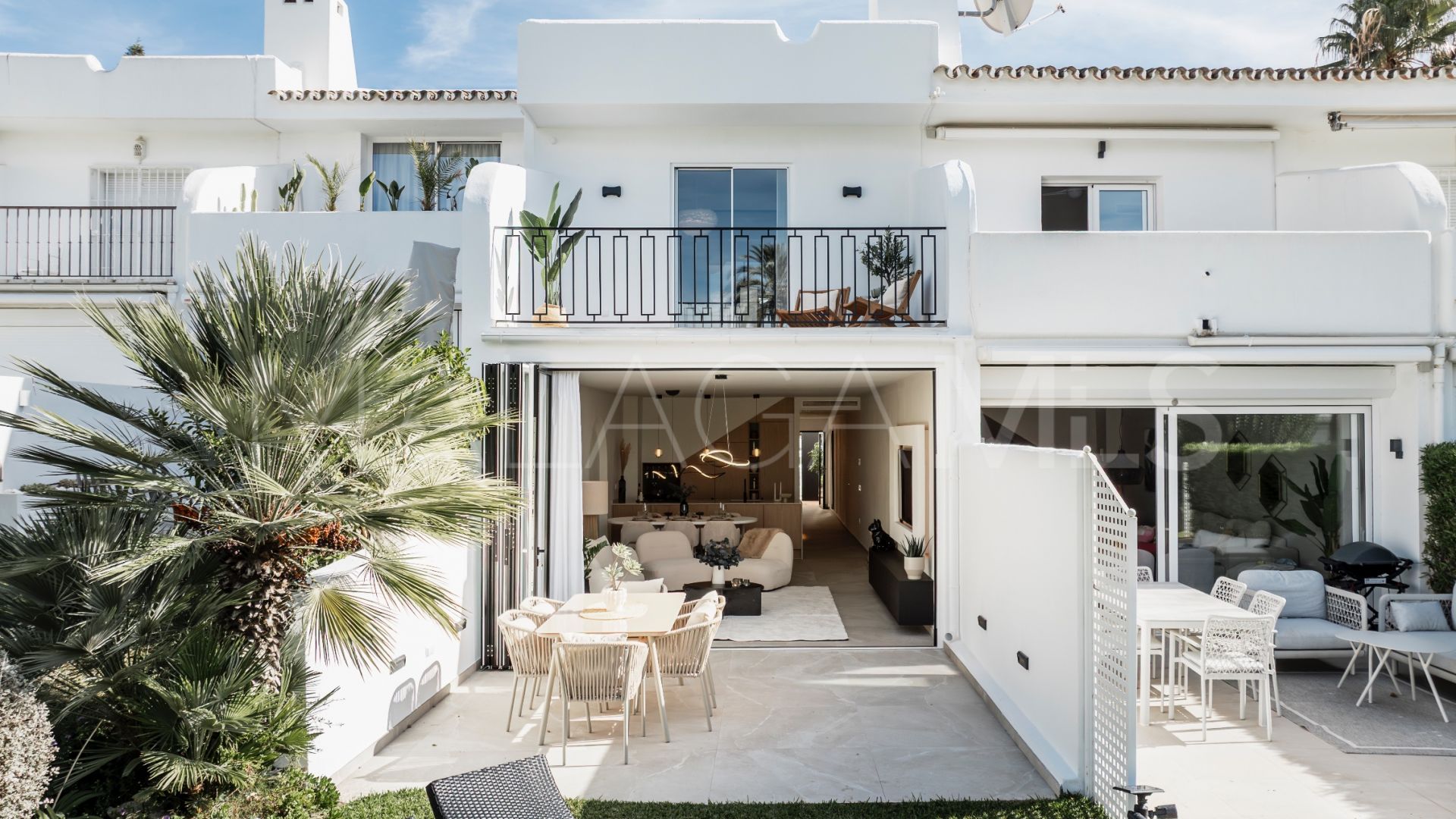 Maison de ville for sale in Nueva Andalucia