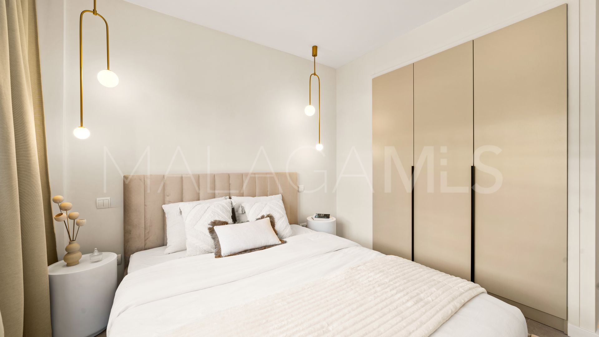 Buy apartamento with 3 bedrooms in La Quinta