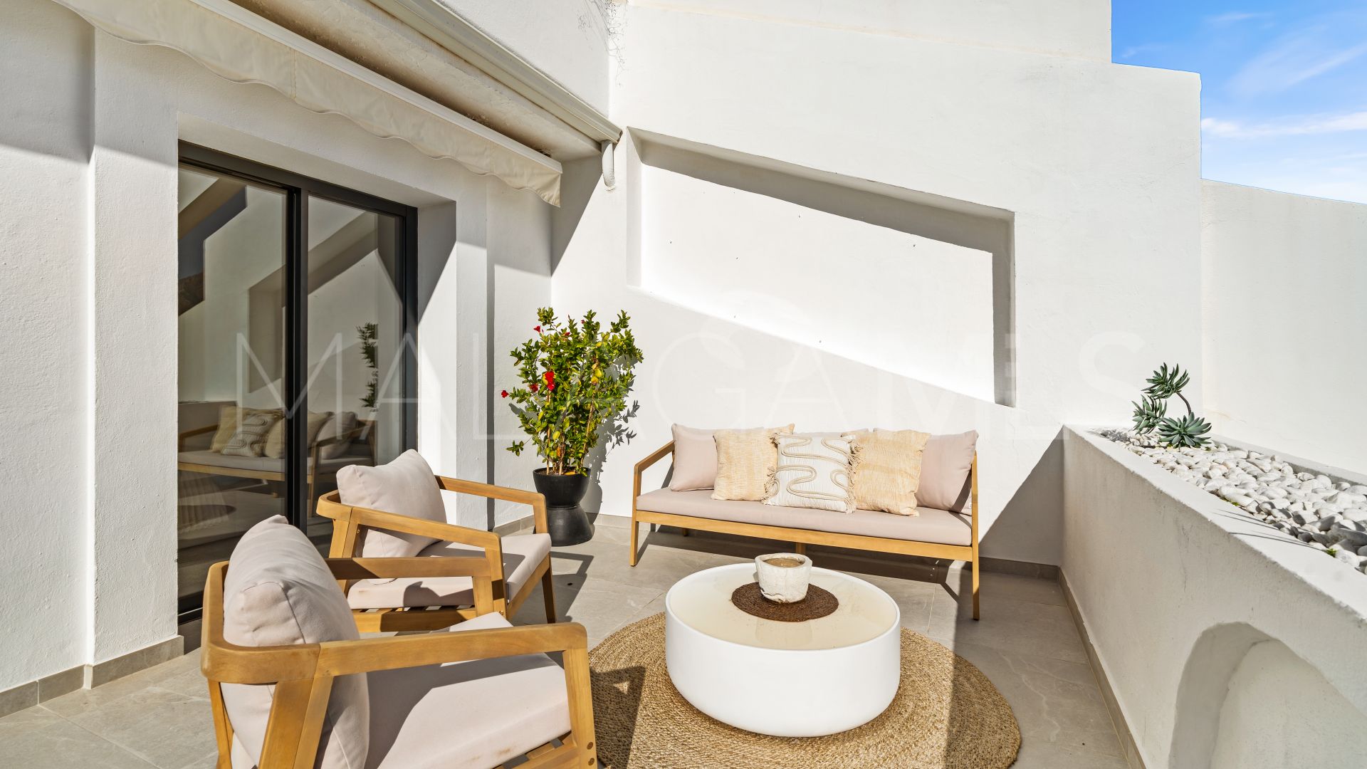 Buy apartamento with 3 bedrooms in La Quinta