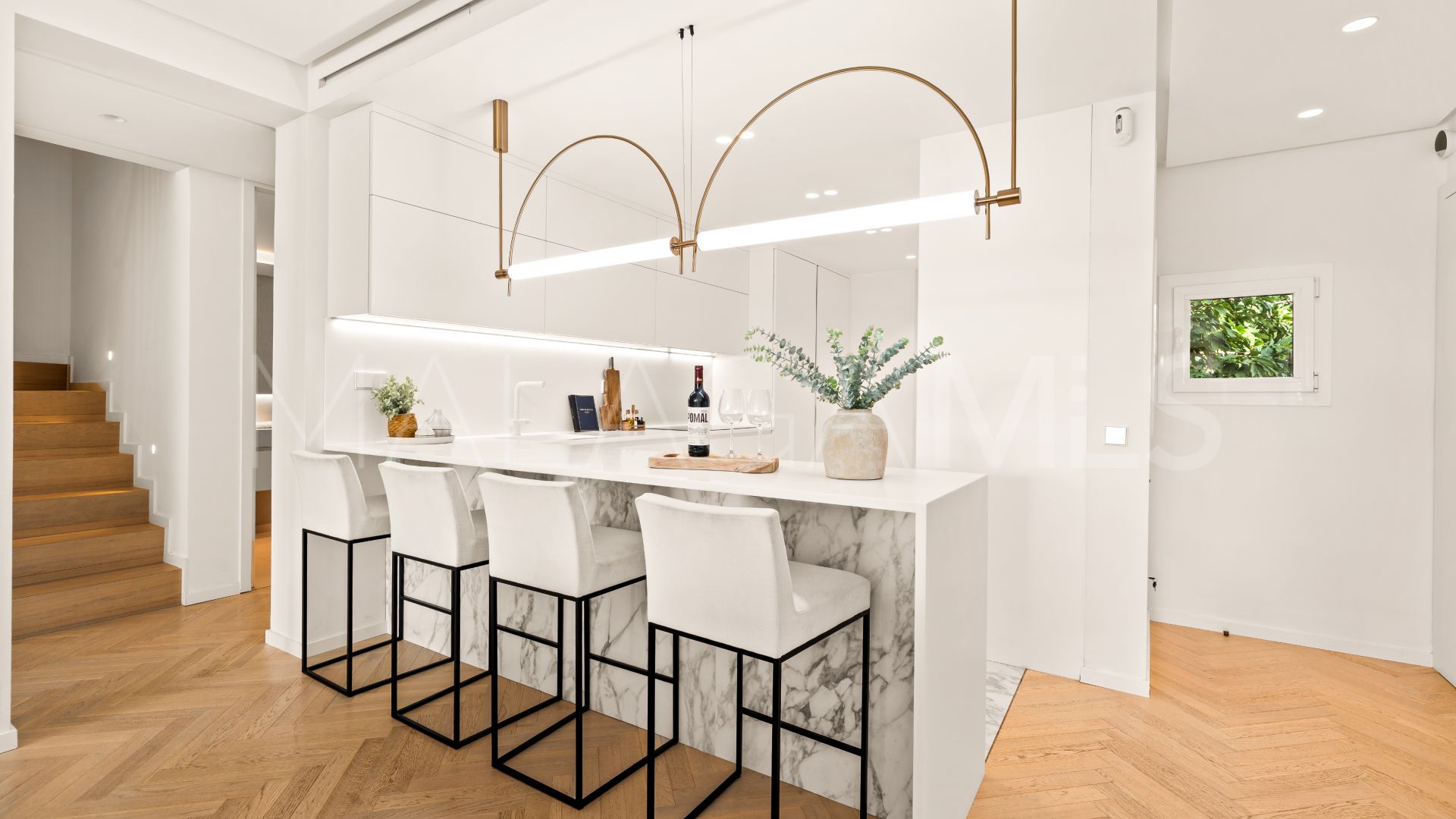 Atico duplex for sale in Benahavis de 3 bedrooms