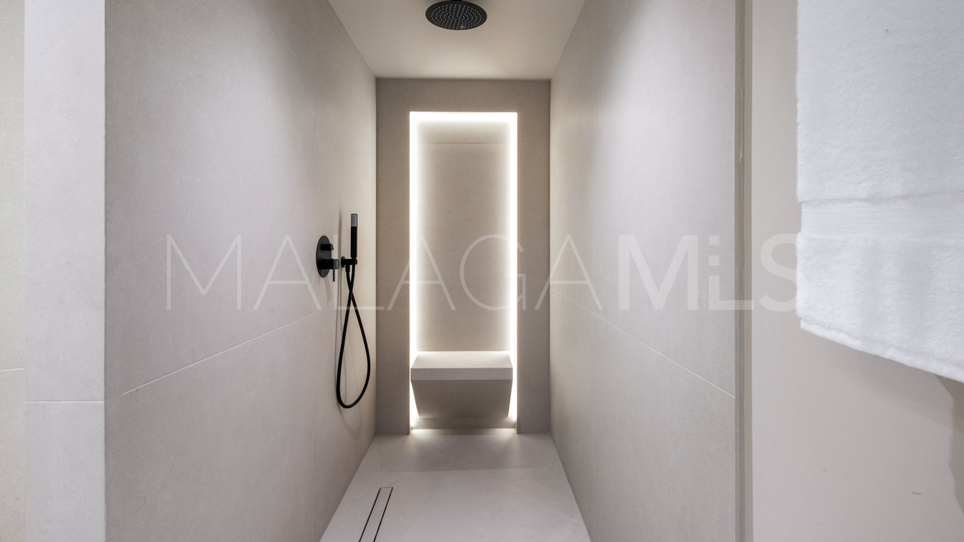 Duplex for sale in La Quinta