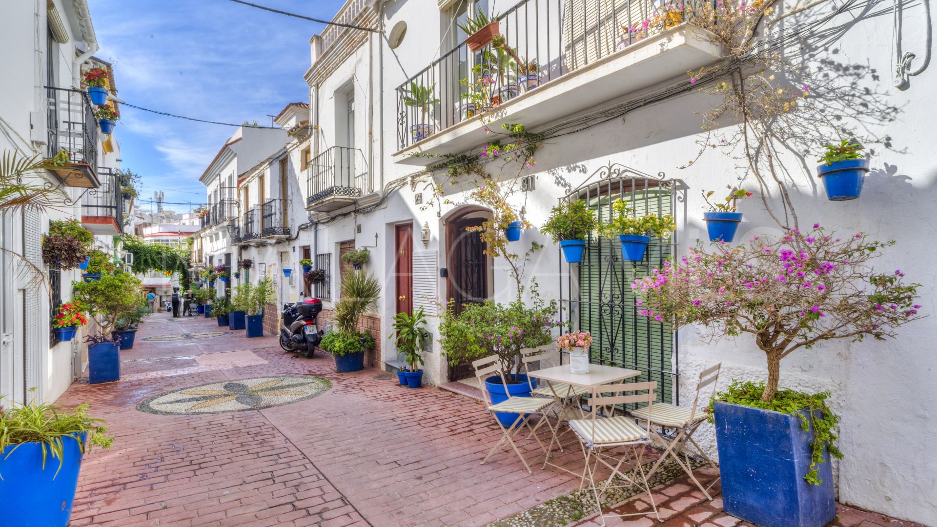 2 bedrooms Estepona Old Town ground floor apartment for sale