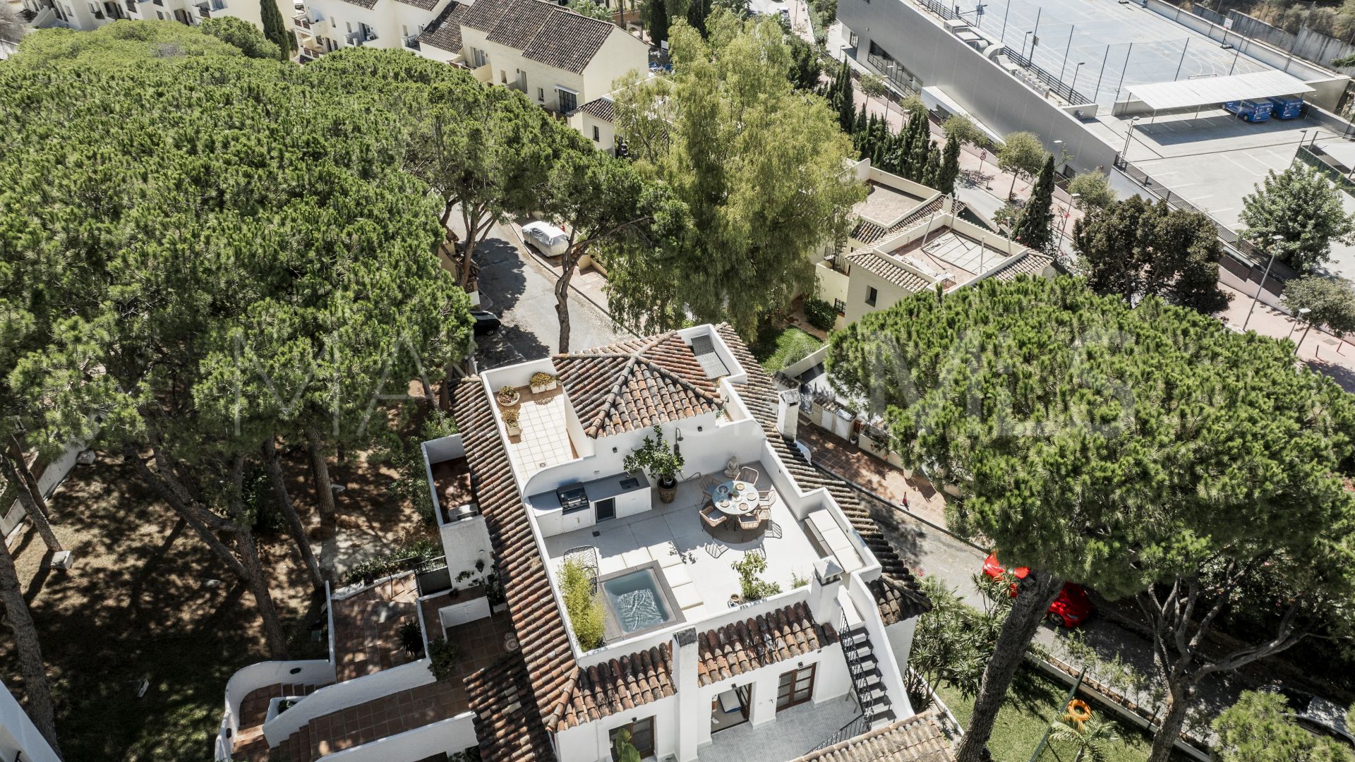 Duplex-wohnung for sale in Nueva Andalucia