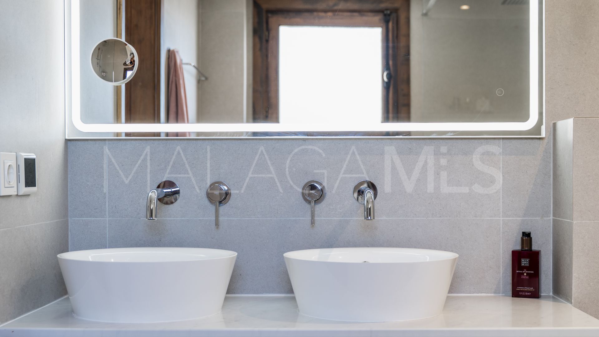 Duplex-wohnung for sale in Nueva Andalucia