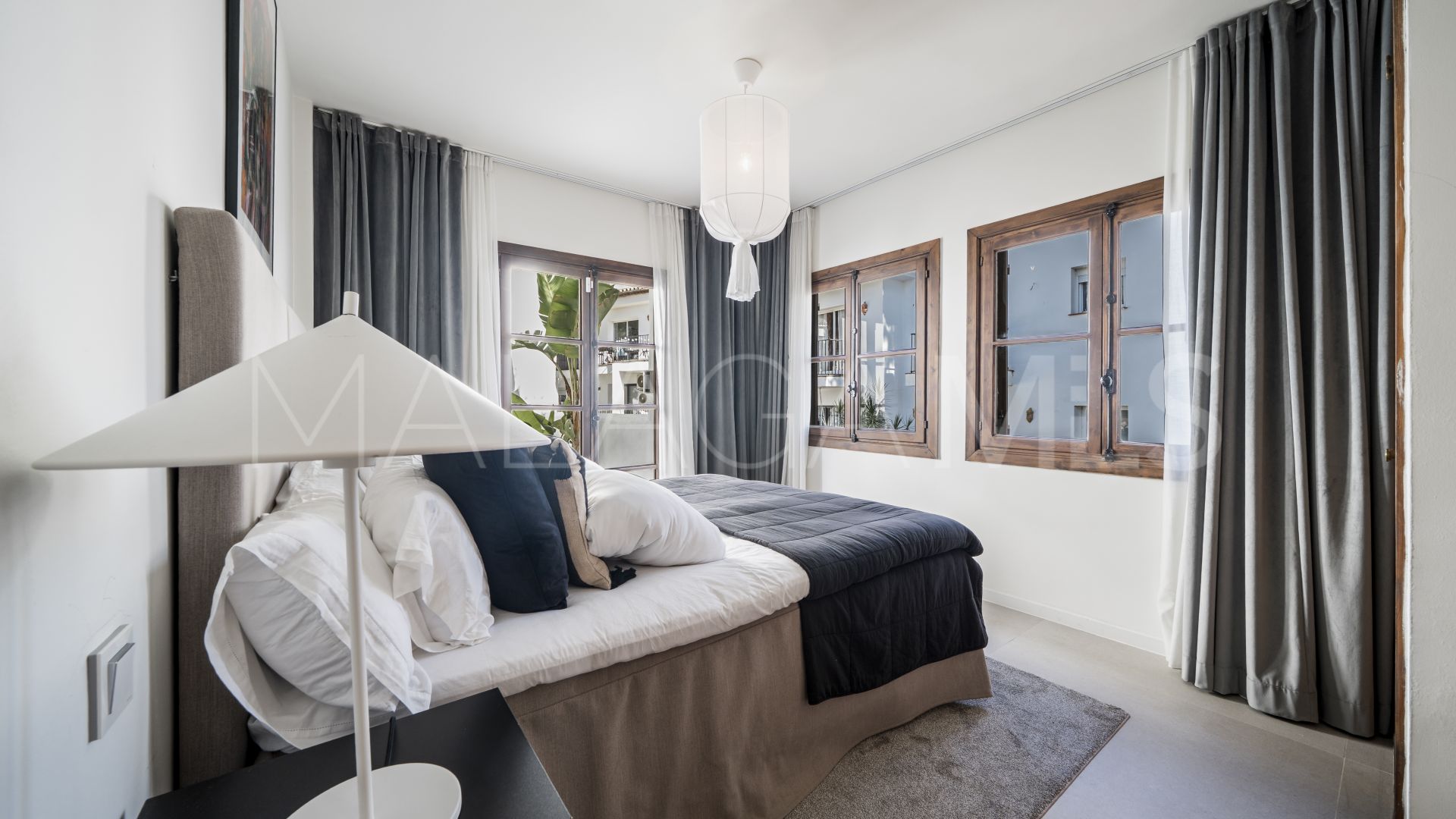 Duplex-wohnung for sale in Nueva Andalucia