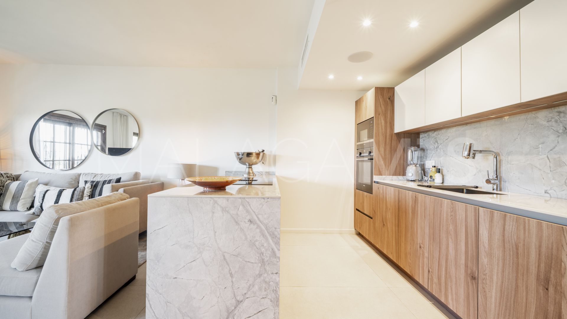 Duplex-wohnung for sale in Nueva Andalucia
