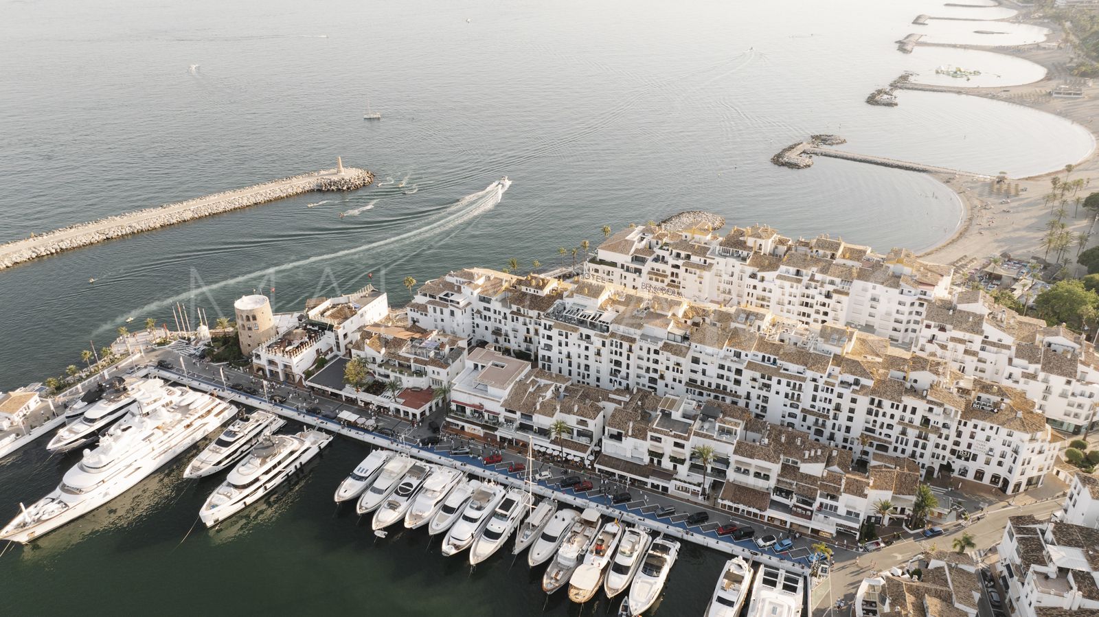 Marbella - Puerto Banus, duplex for sale with 3 bedrooms