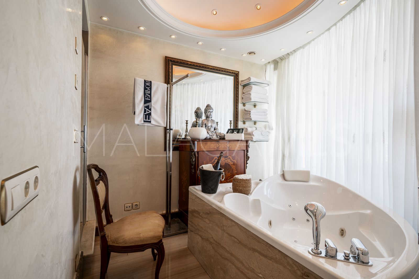 Marbella - Puerto Banus, duplex for sale with 3 bedrooms