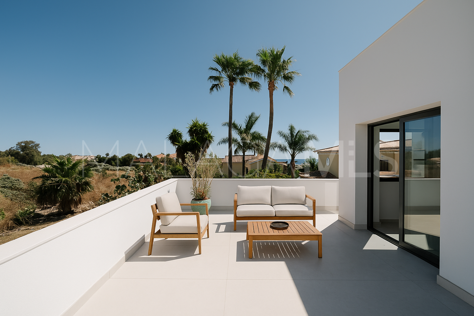 Villa for sale in Estepona