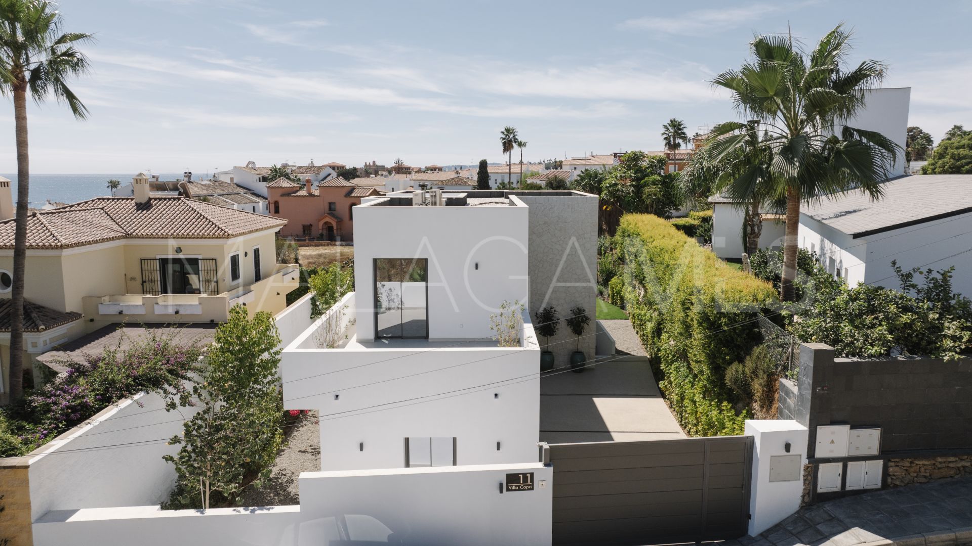 Villa for sale in Estepona