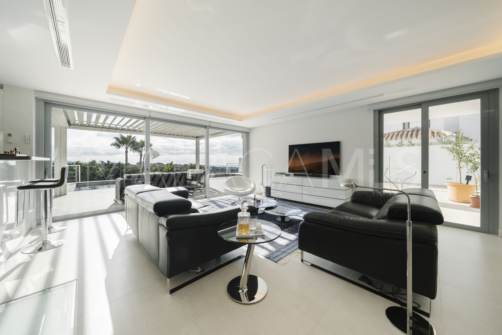 Nueva Andalucia villa for sale