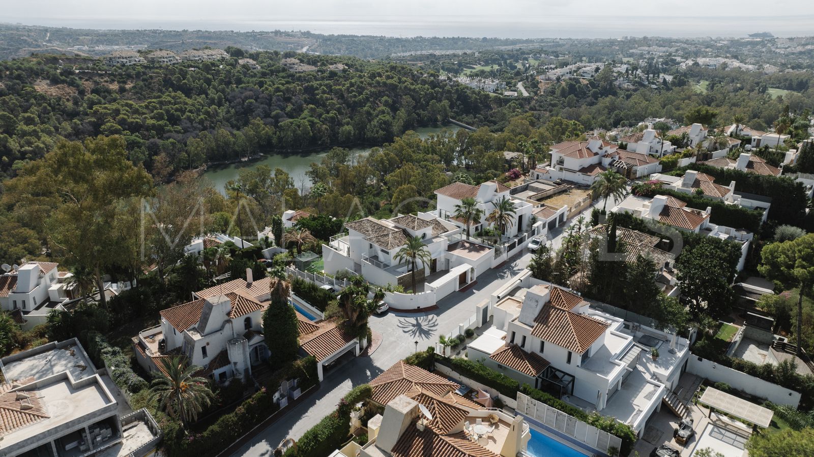 Nueva Andalucia villa for sale