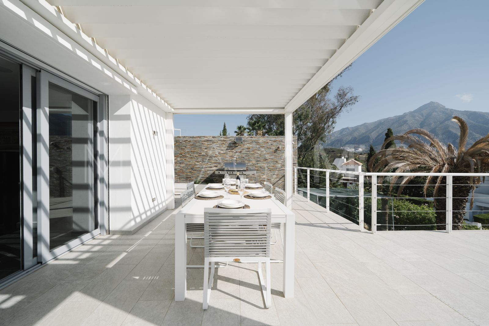 Nueva Andalucia villa for sale