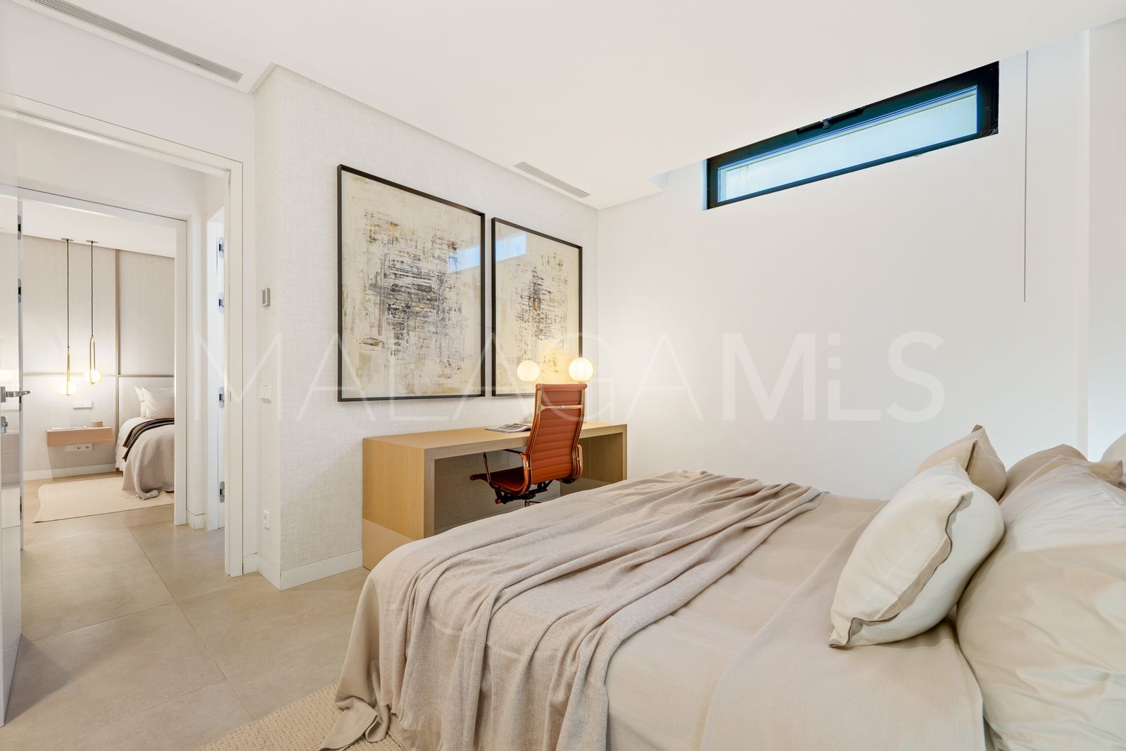 Villa for sale in Nueva Andalucia with 5 bedrooms