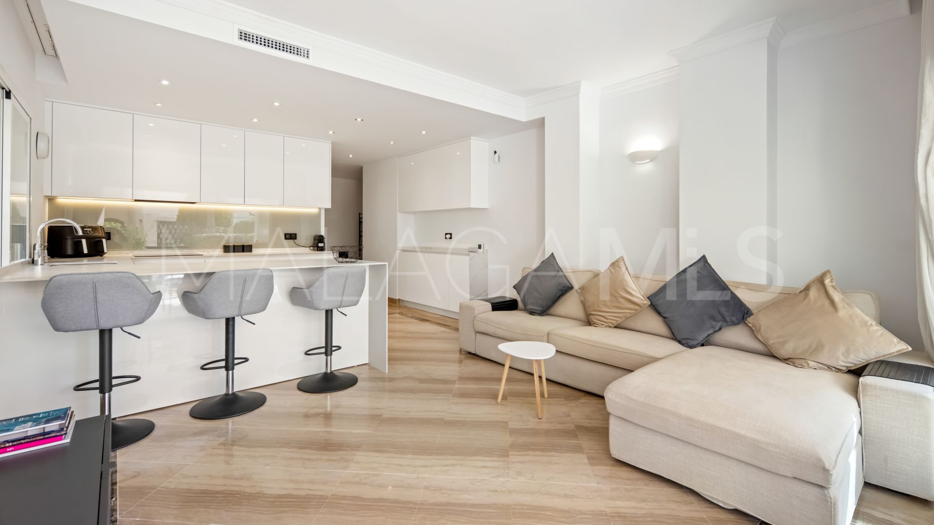 Erdgeschosswohnung for sale in Hacienda Elviria