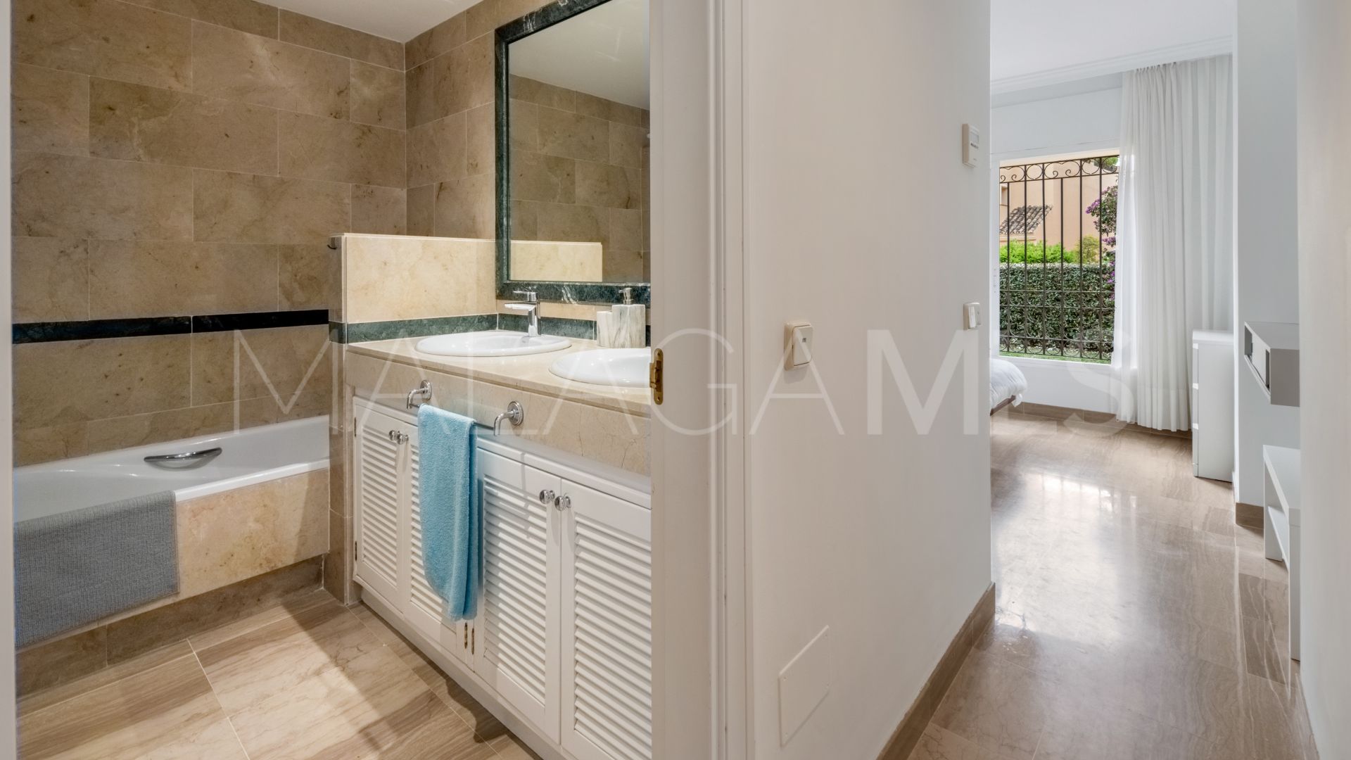 Erdgeschosswohnung for sale in Hacienda Elviria