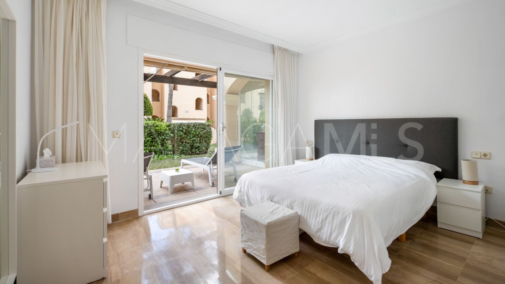 Erdgeschosswohnung for sale in Hacienda Elviria