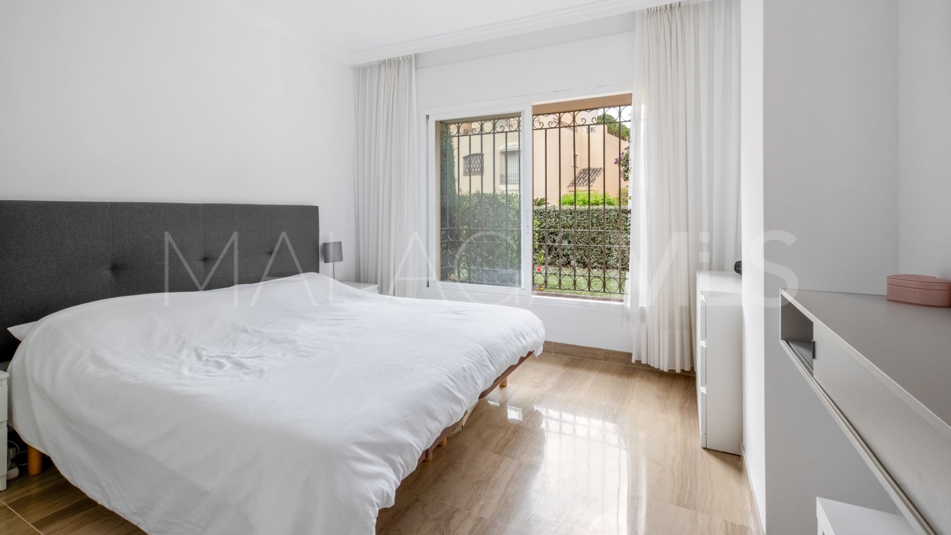 Erdgeschosswohnung for sale in Hacienda Elviria