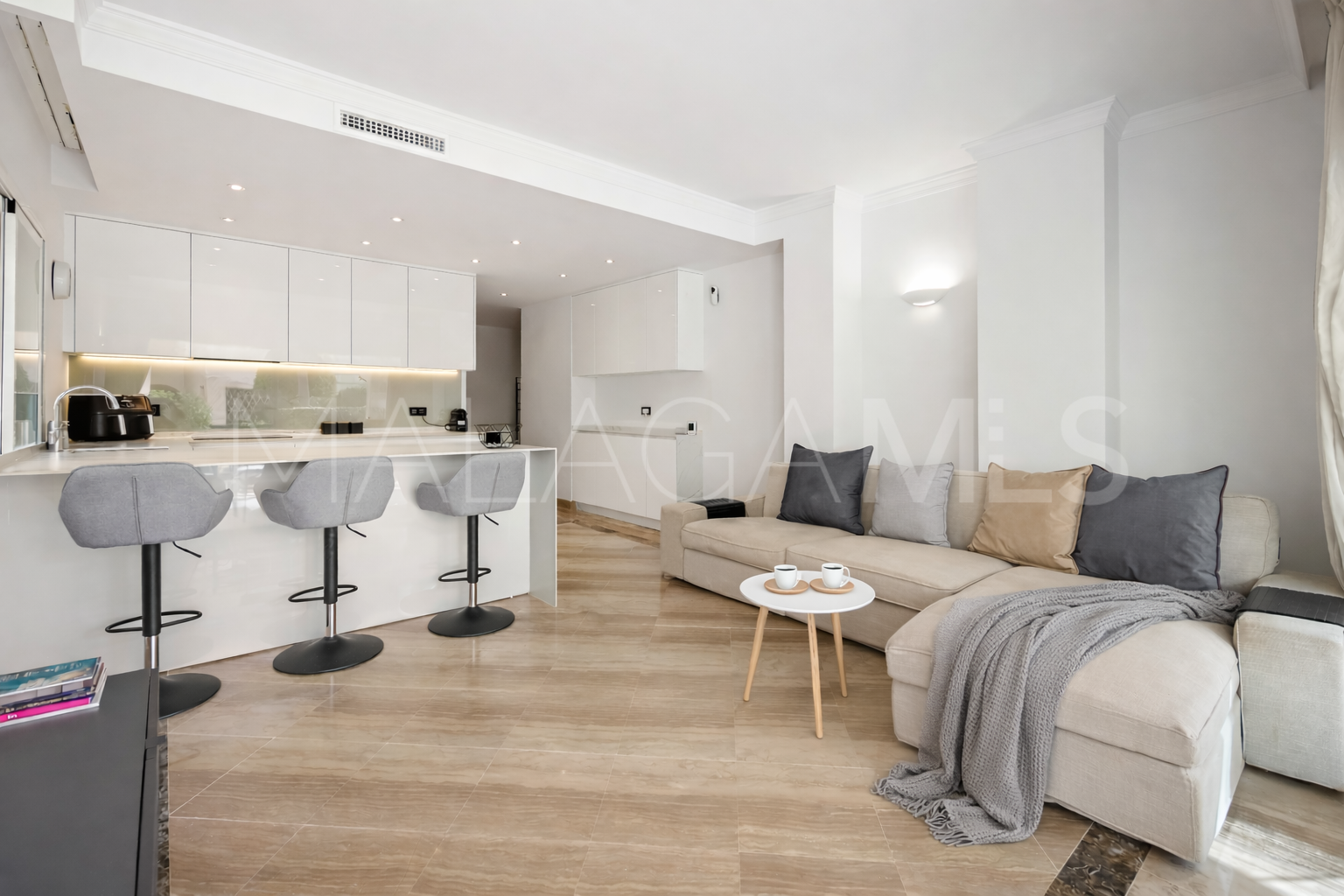 Erdgeschosswohnung for sale in Hacienda Elviria