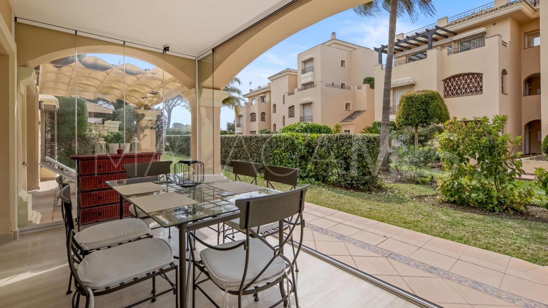 Erdgeschosswohnung for sale in Hacienda Elviria