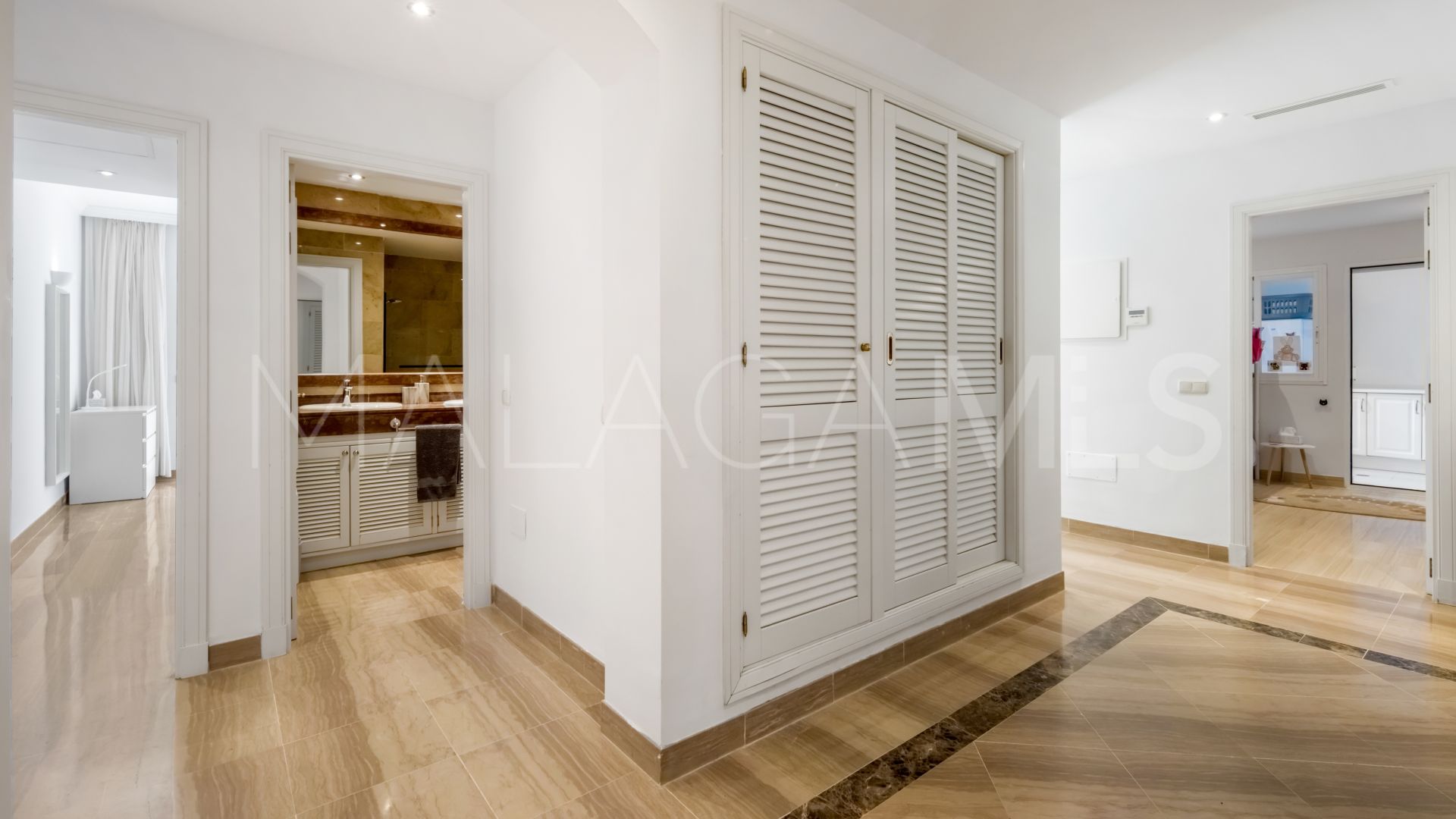 Erdgeschosswohnung for sale in Hacienda Elviria