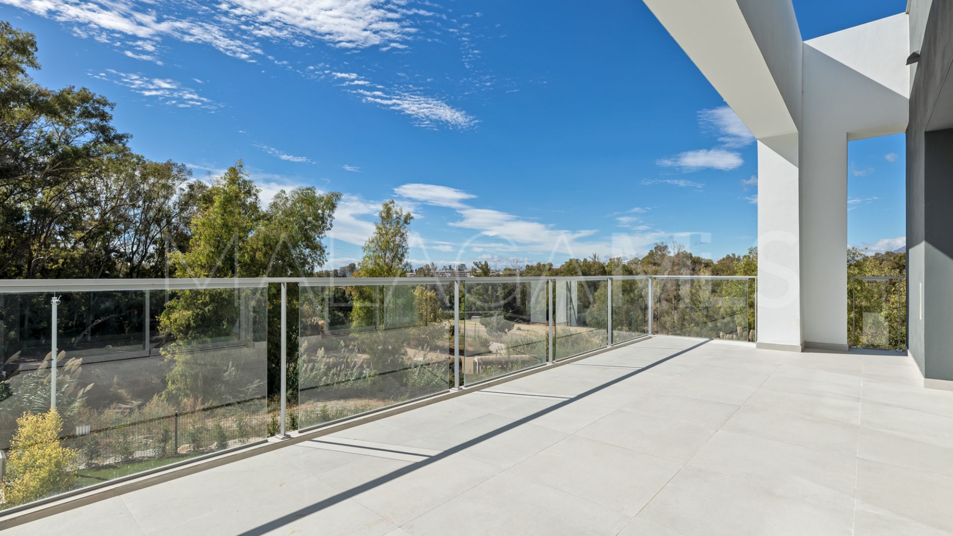 San Pedro de Alcantara, pareado a la venta de 4 bedrooms