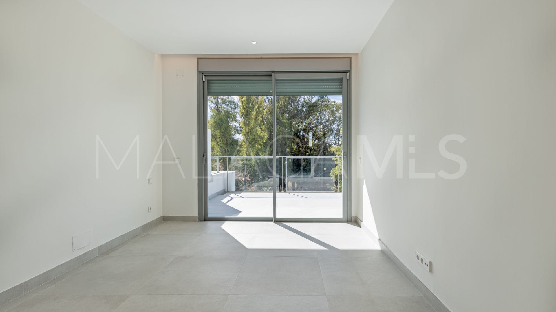 San Pedro de Alcantara, pareado a la venta de 4 bedrooms