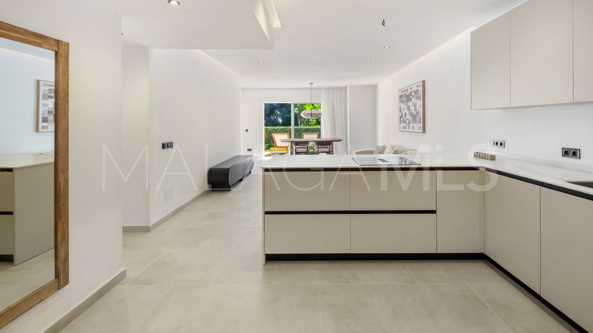 Lägenhet for sale in Nueva Andalucia