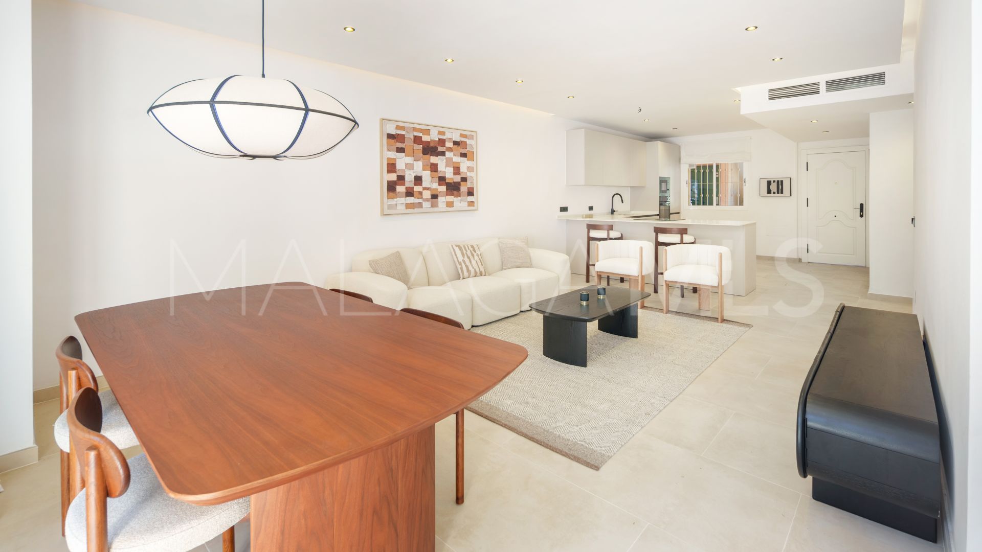 Lägenhet for sale in Nueva Andalucia