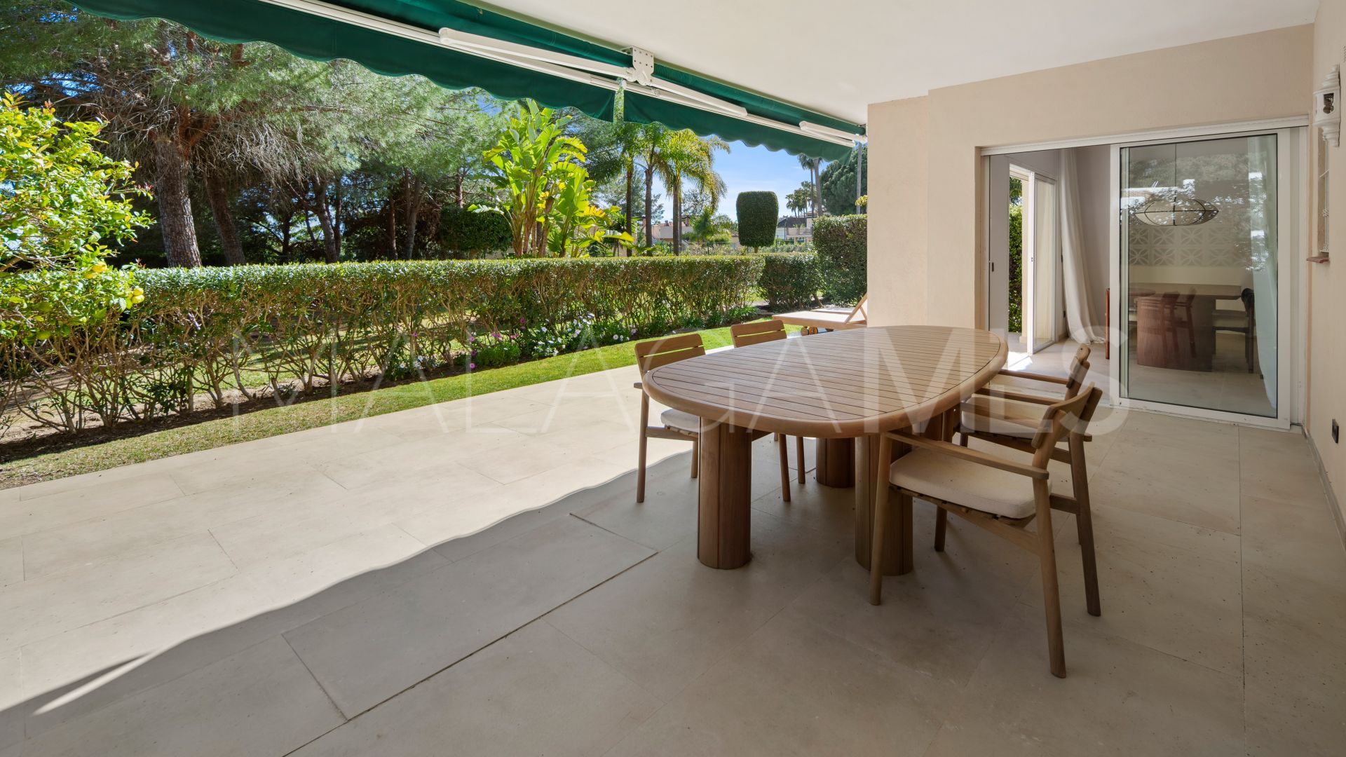 Lägenhet for sale in Nueva Andalucia