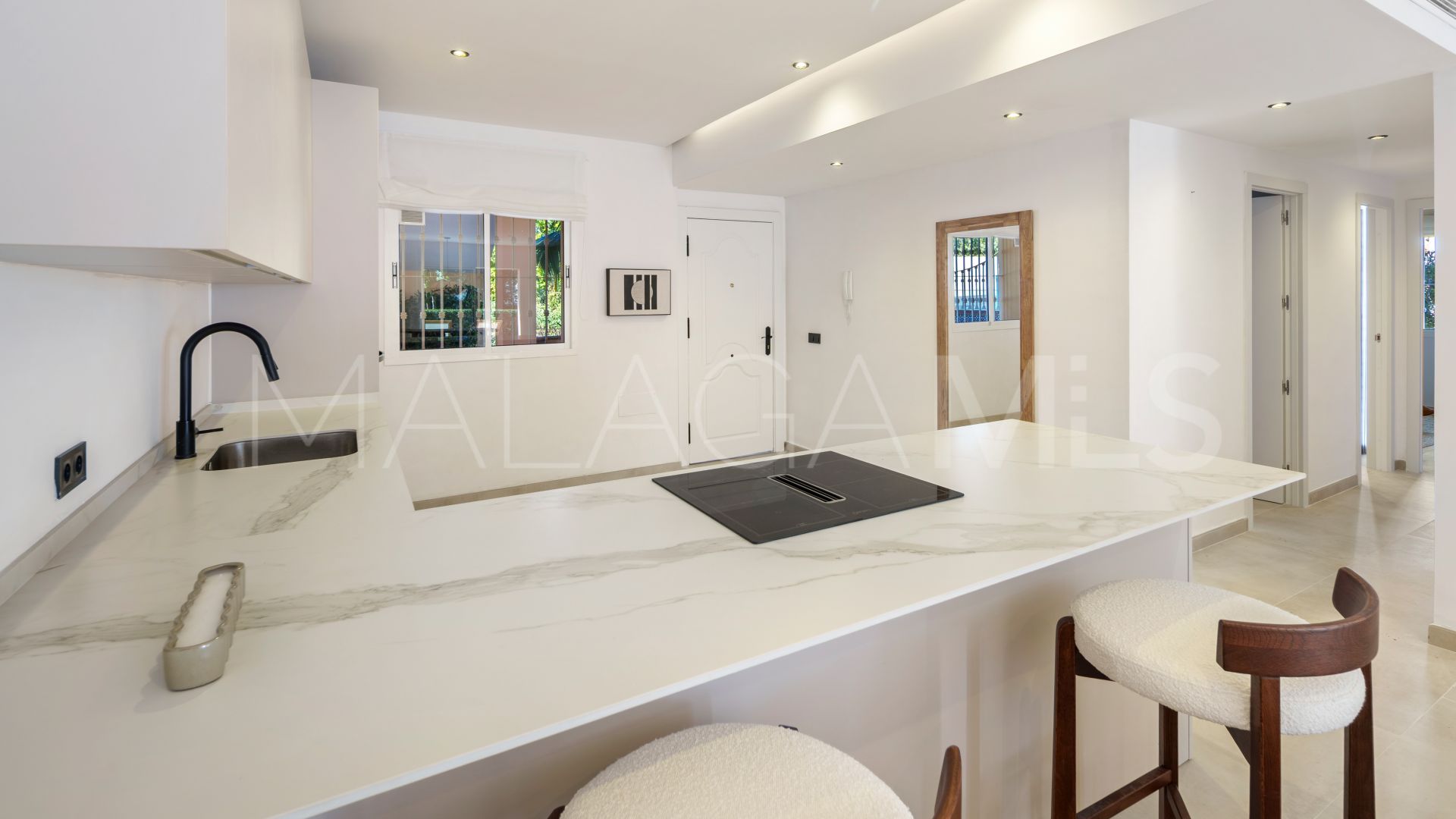 Lägenhet for sale in Nueva Andalucia