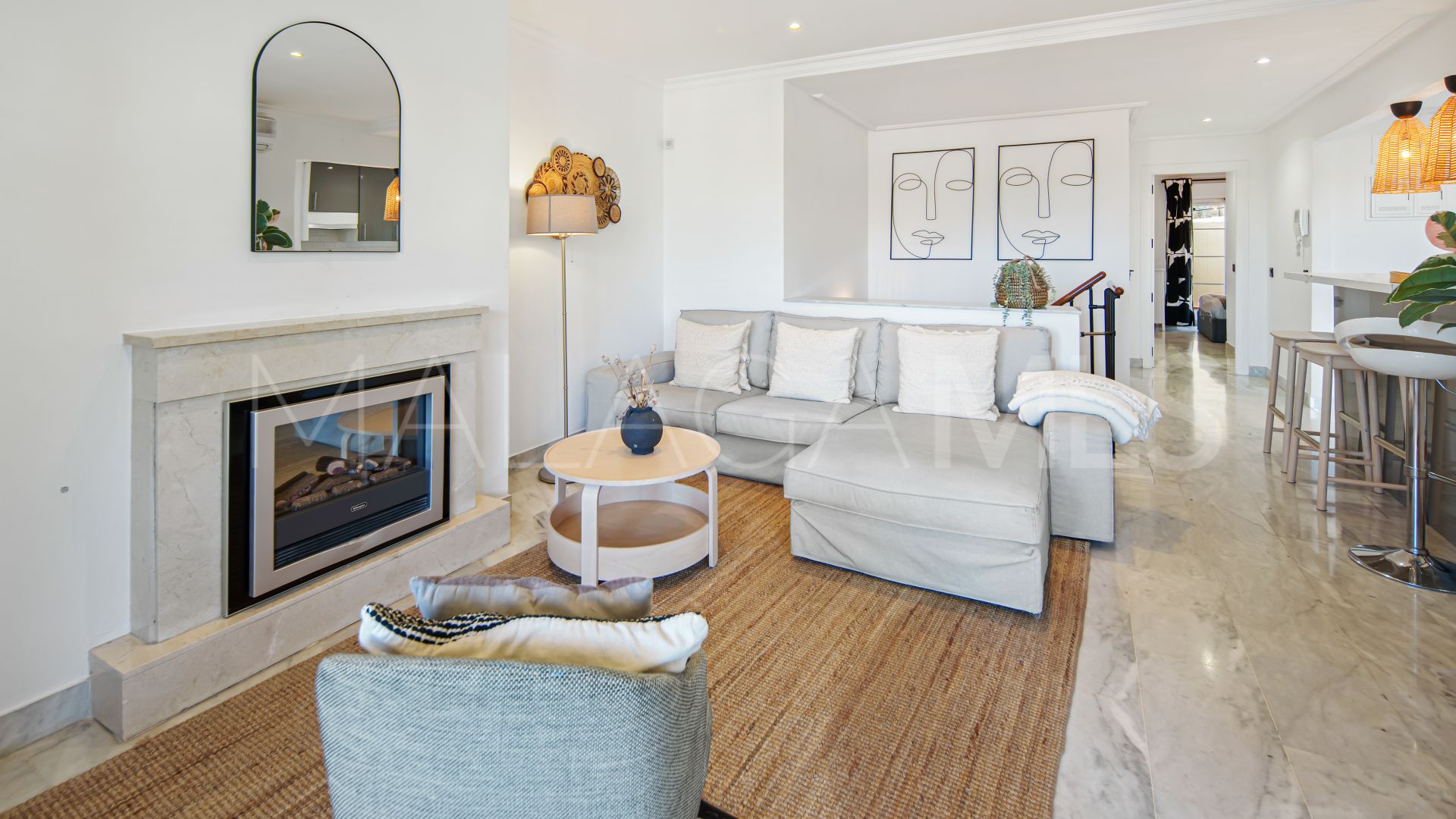 Tvåvåningslägenhet for sale in Nueva Andalucia