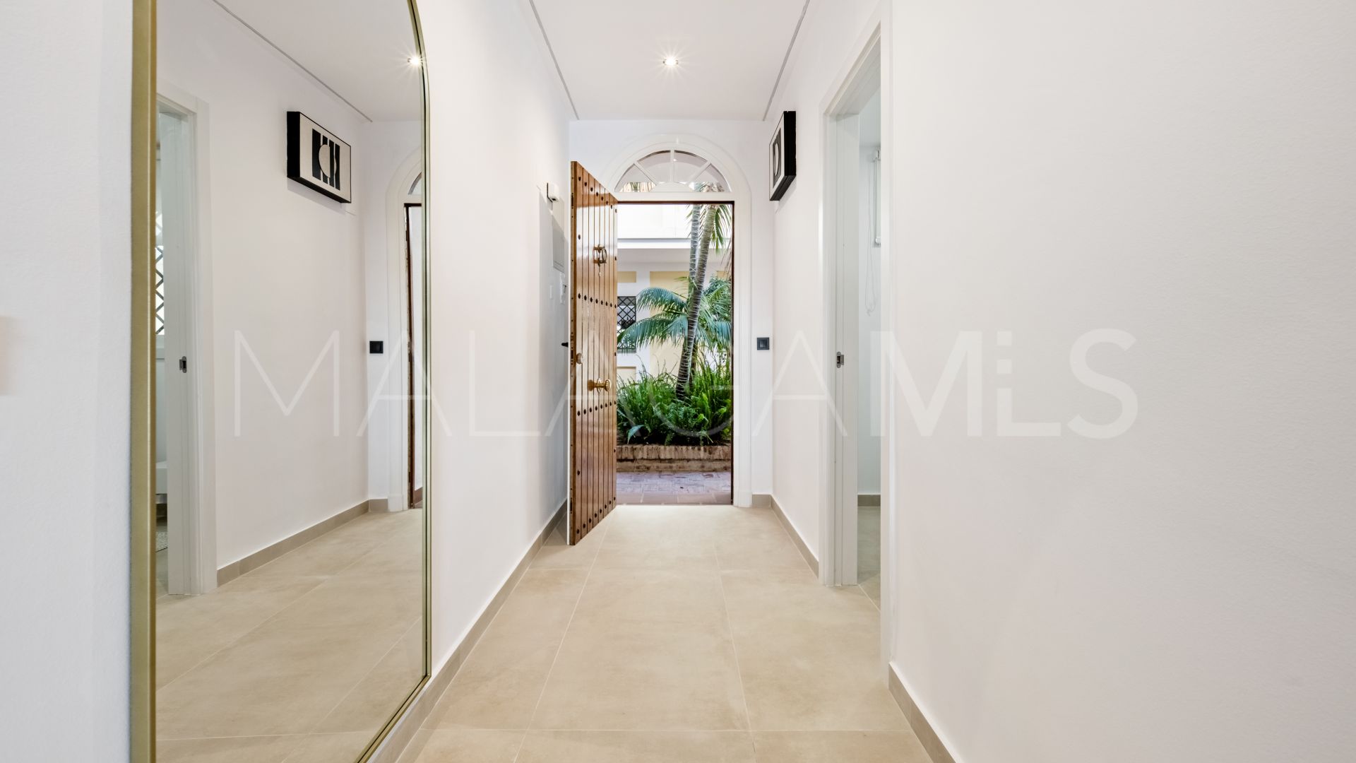 3 bedrooms apartment for sale in Nueva Andalucia