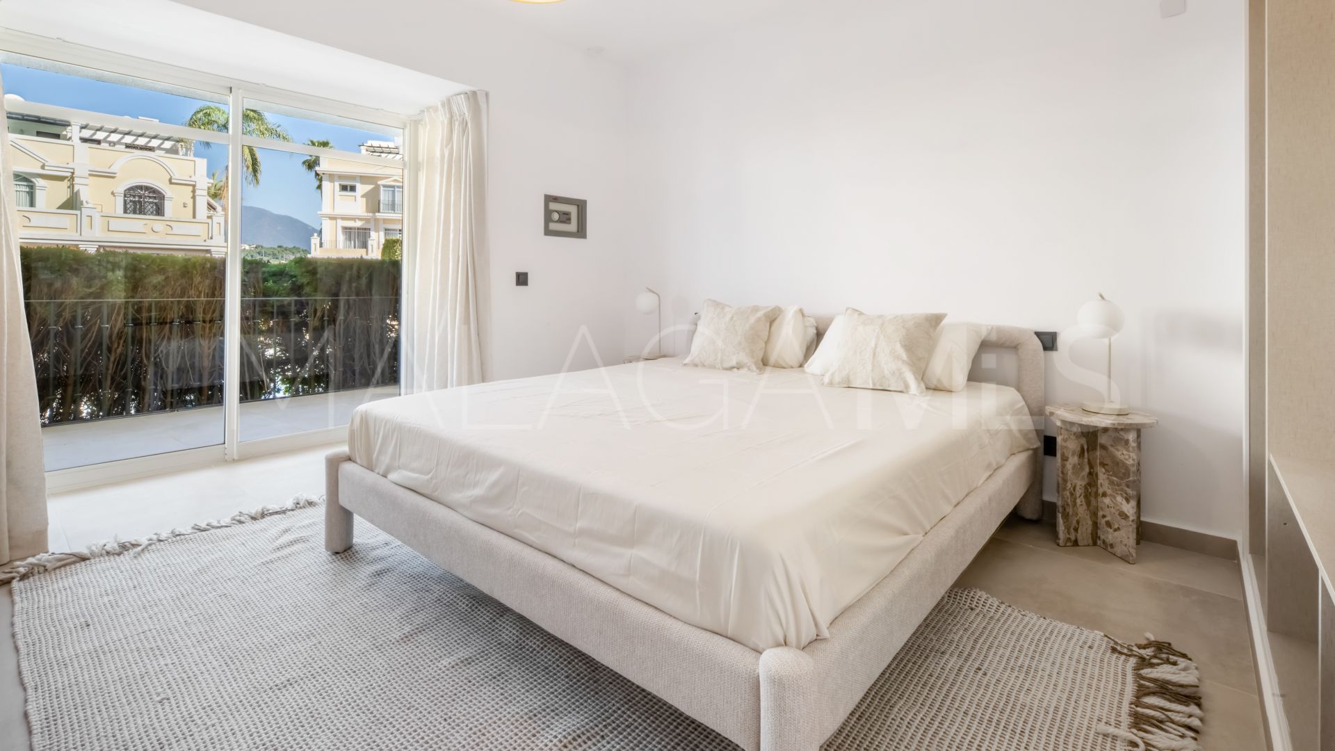 3 bedrooms apartment for sale in Nueva Andalucia