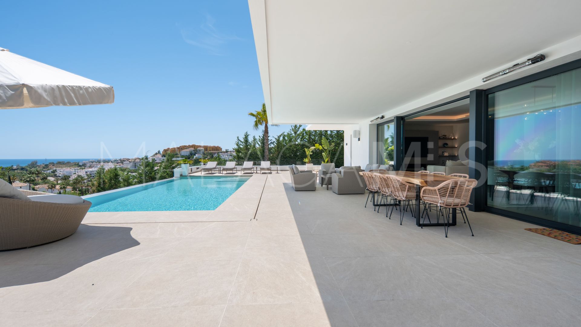 Villa for sale in La Resina Golf
