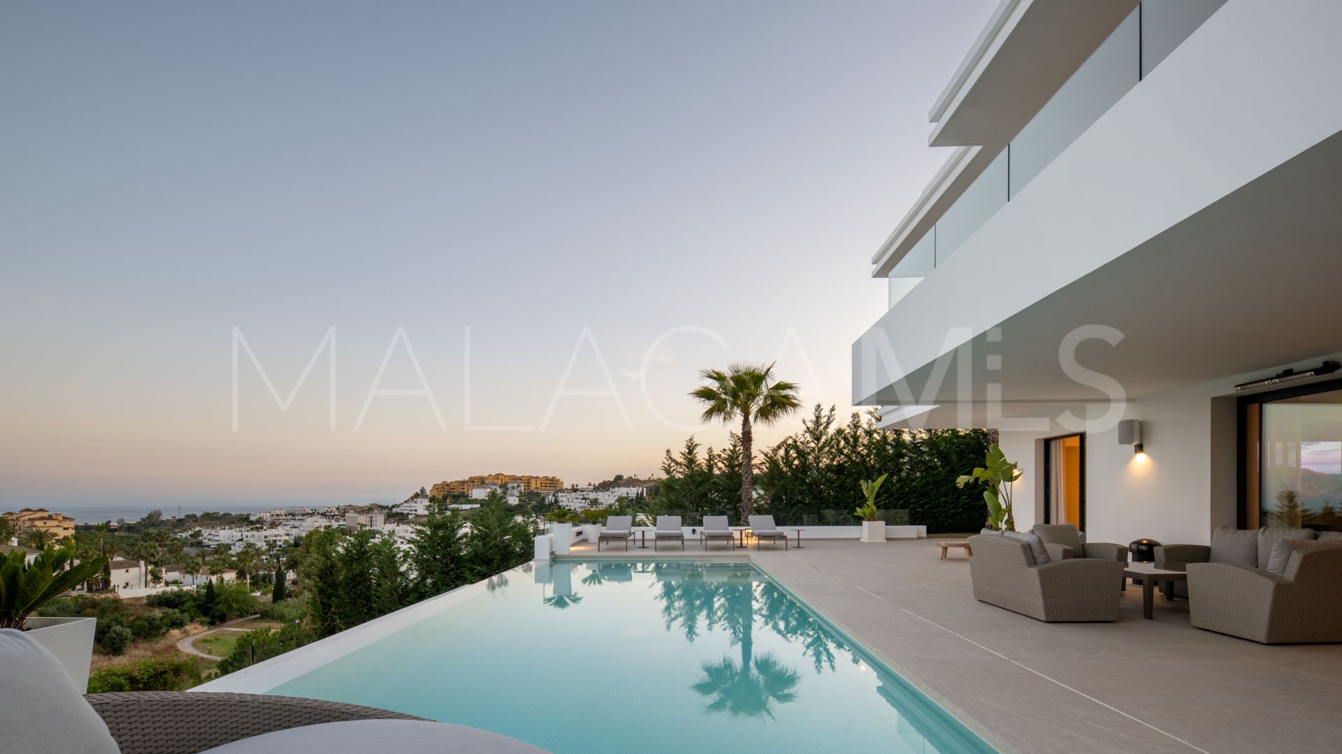 Villa for sale in La Resina Golf