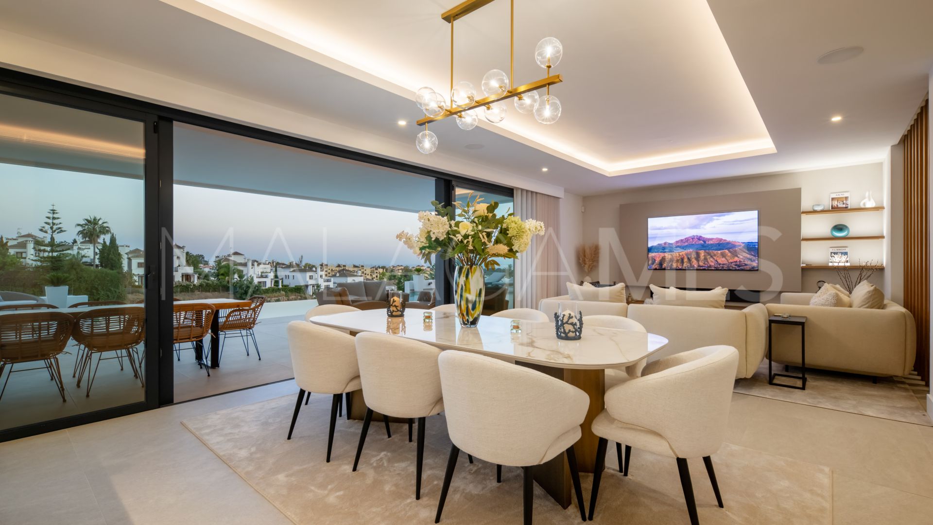 Villa for sale in La Resina Golf