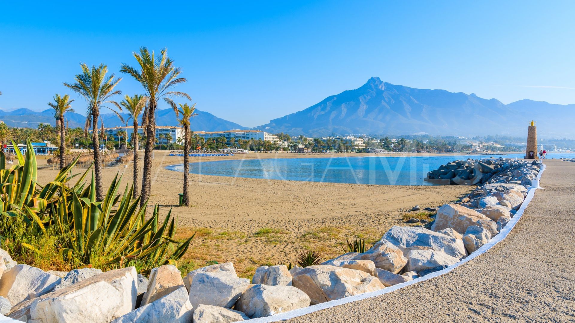 Buy Ático de 4 bedrooms in San Pedro de Alcantara