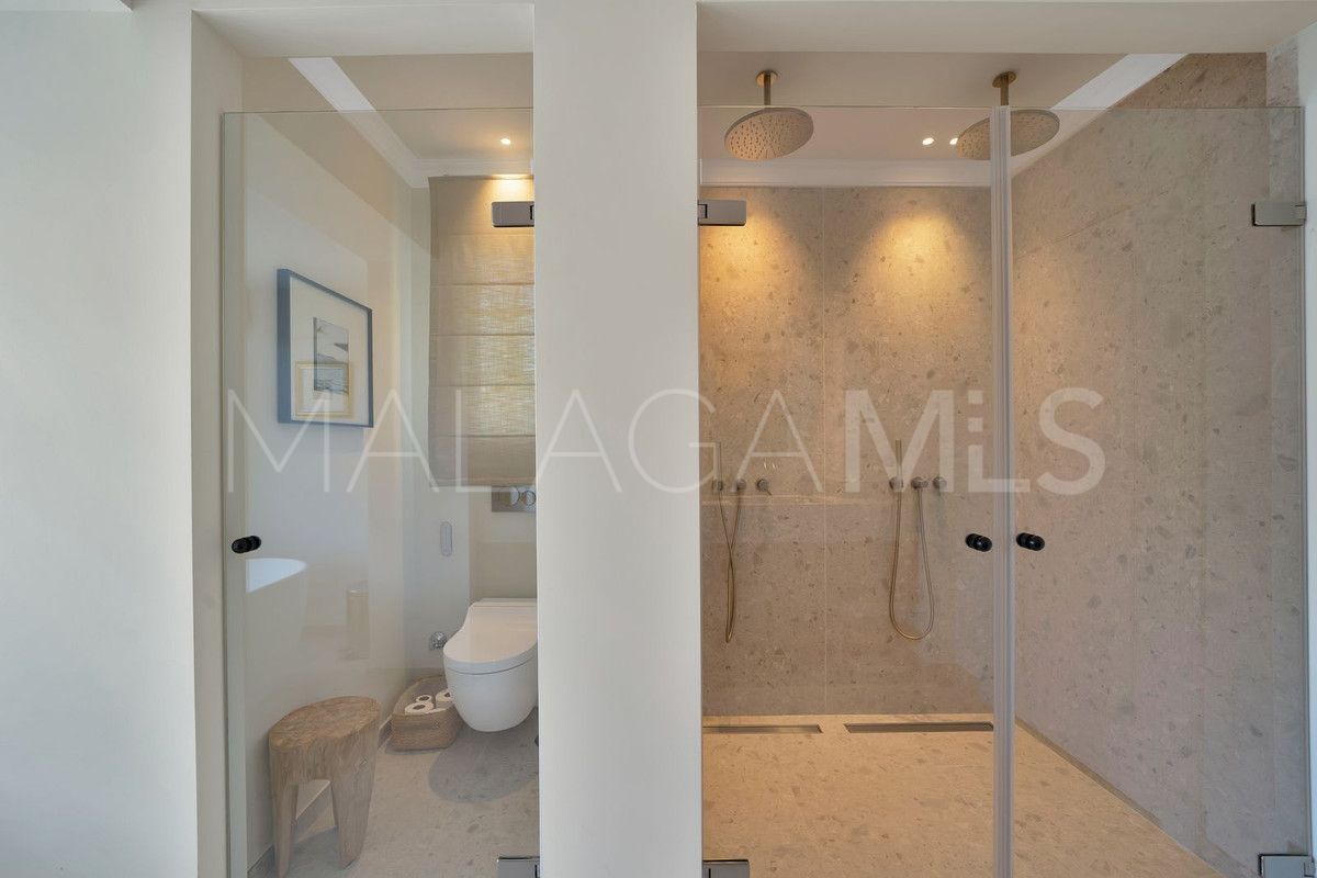Villa for sale in Marbella - Puerto Banus