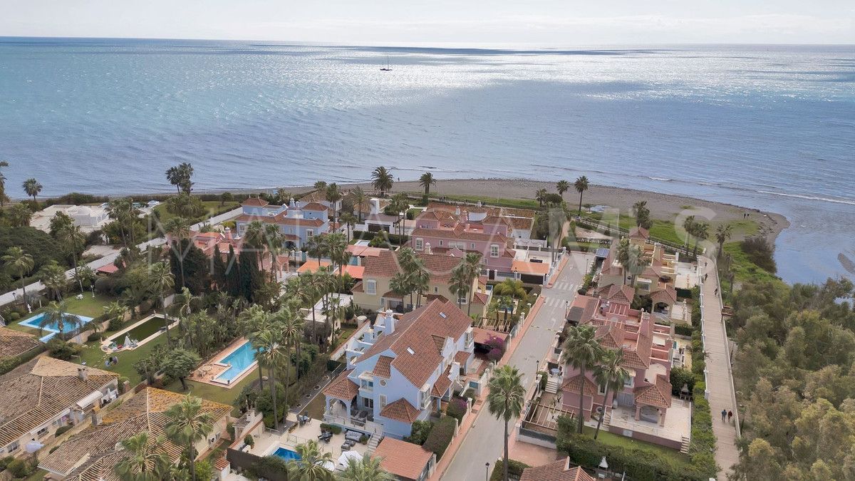 Villa for sale in Marbella - Puerto Banus