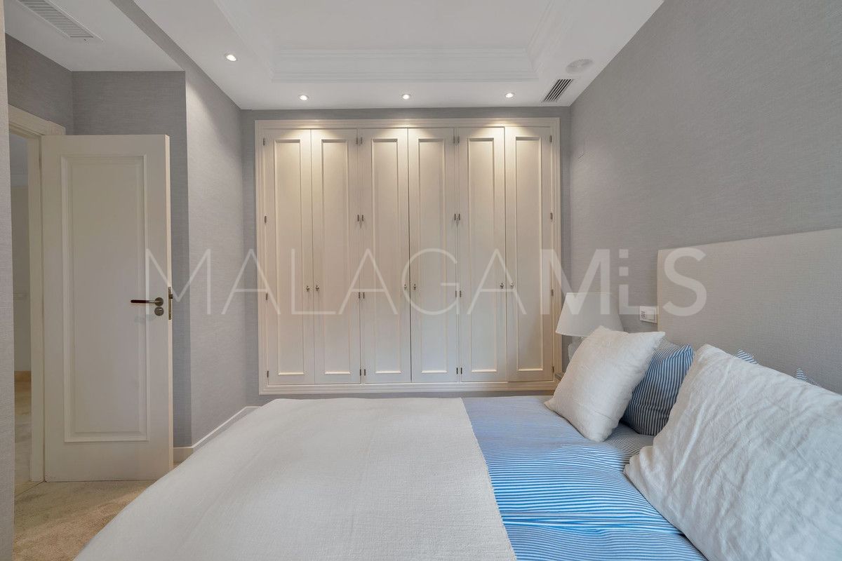 Villa for sale in Marbella - Puerto Banus