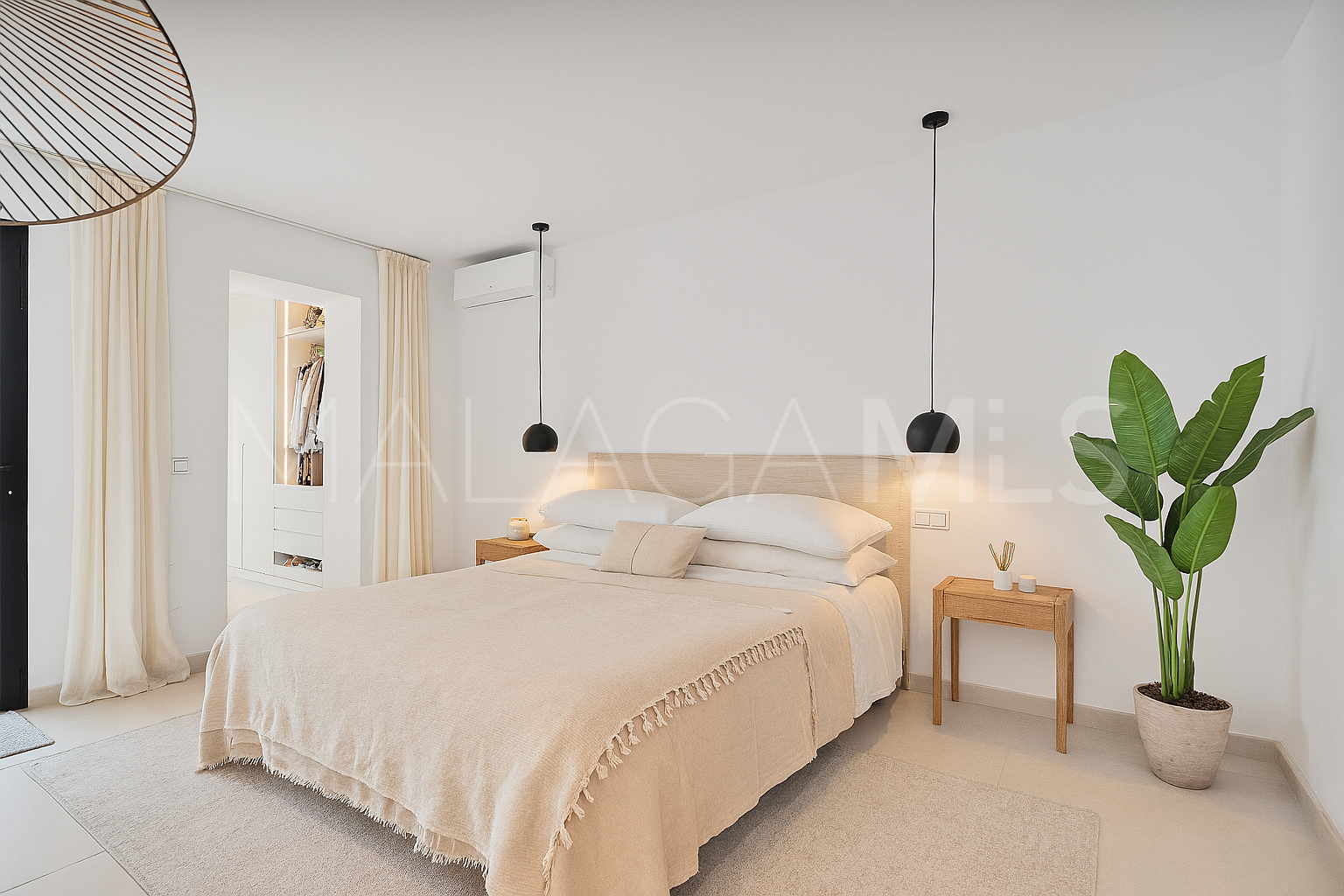Appartement rez de chaussée for sale in Estepona