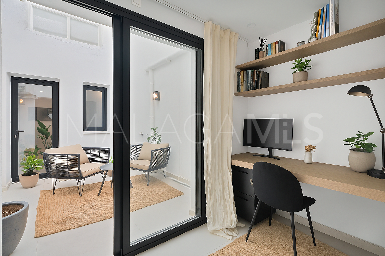 Appartement rez de chaussée for sale in Estepona